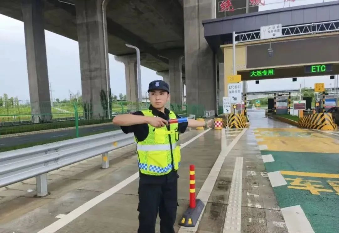 1691837564595302.jpg 2.jpg