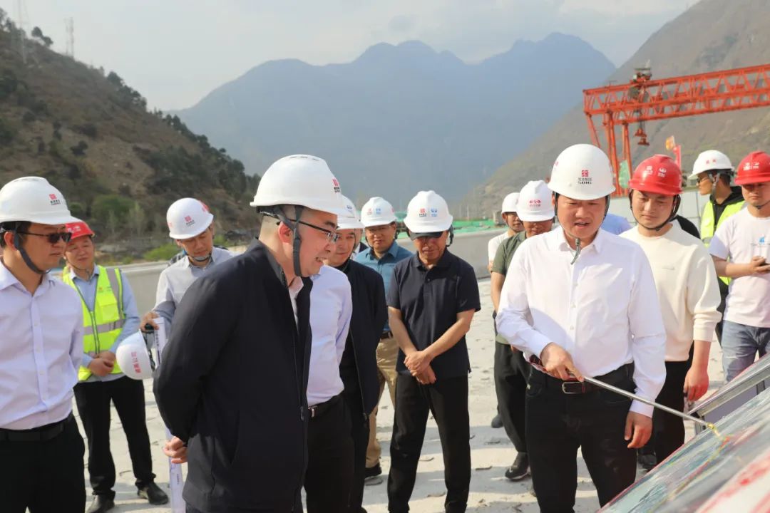 1711859567332672.jpg 11.jpg