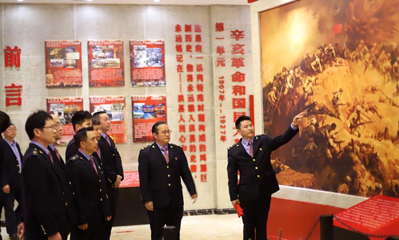 1623379327879686.jpg 3.宜宾公司组织前往珙县烈士陵园开展党性教育.jpg